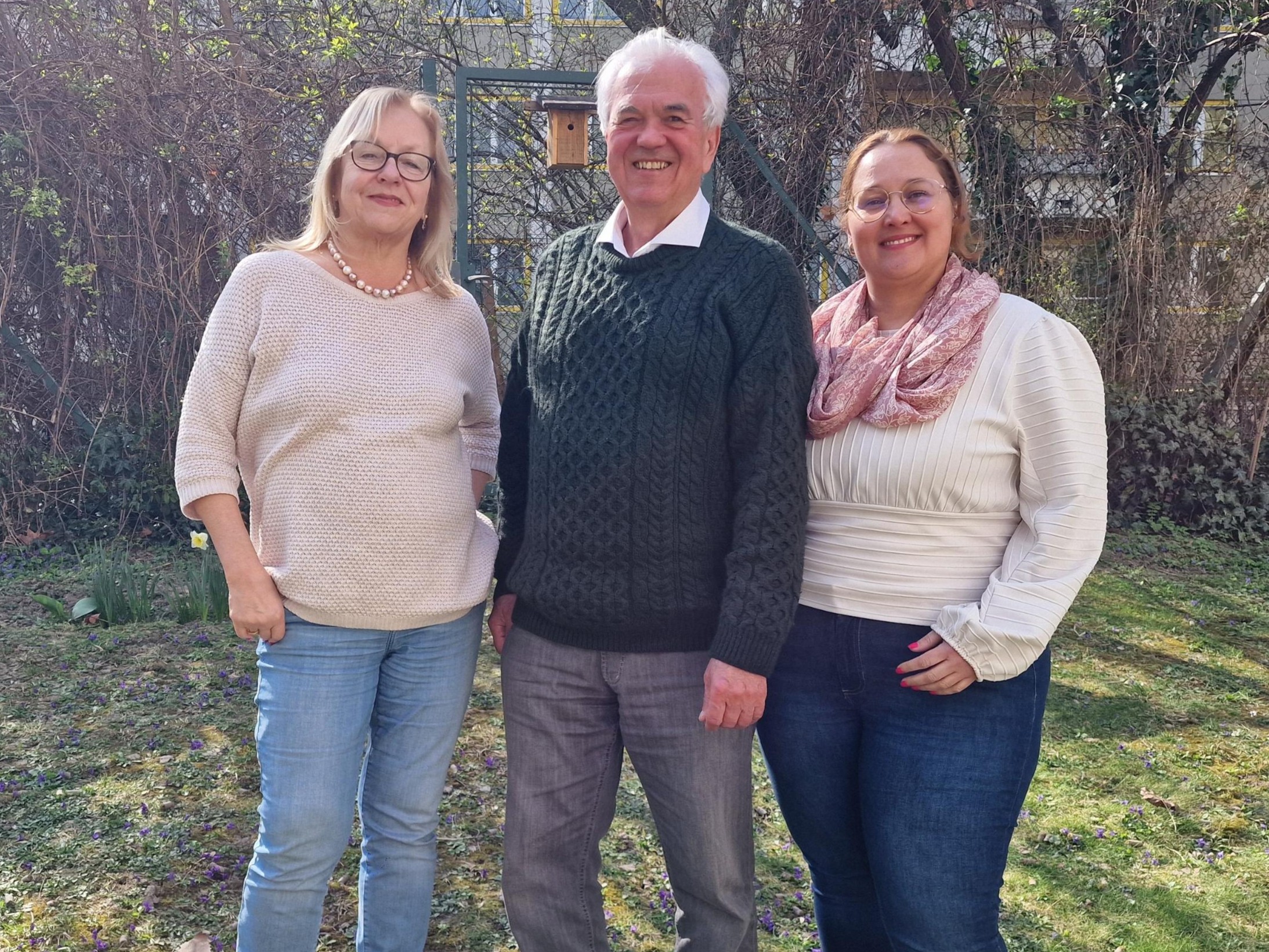 Links Frau Dr. Therese Zöttl, mittig Herr Dr. Anton Diestlberger, rechts Mag. Angelika Steiner.